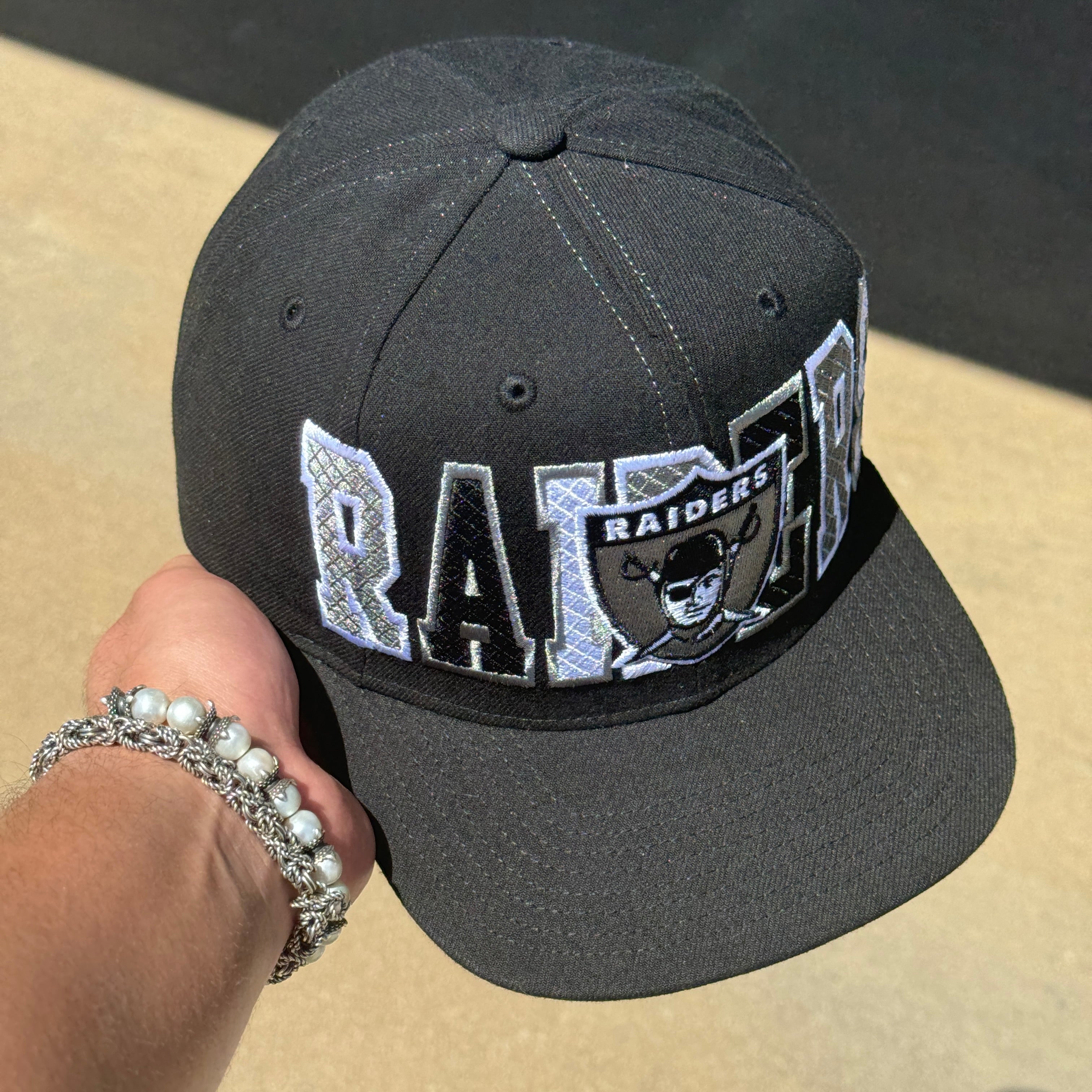 USED Black Los Angeles Raiders NFL Throwback Vintage Mitchell and Ness Adjustable