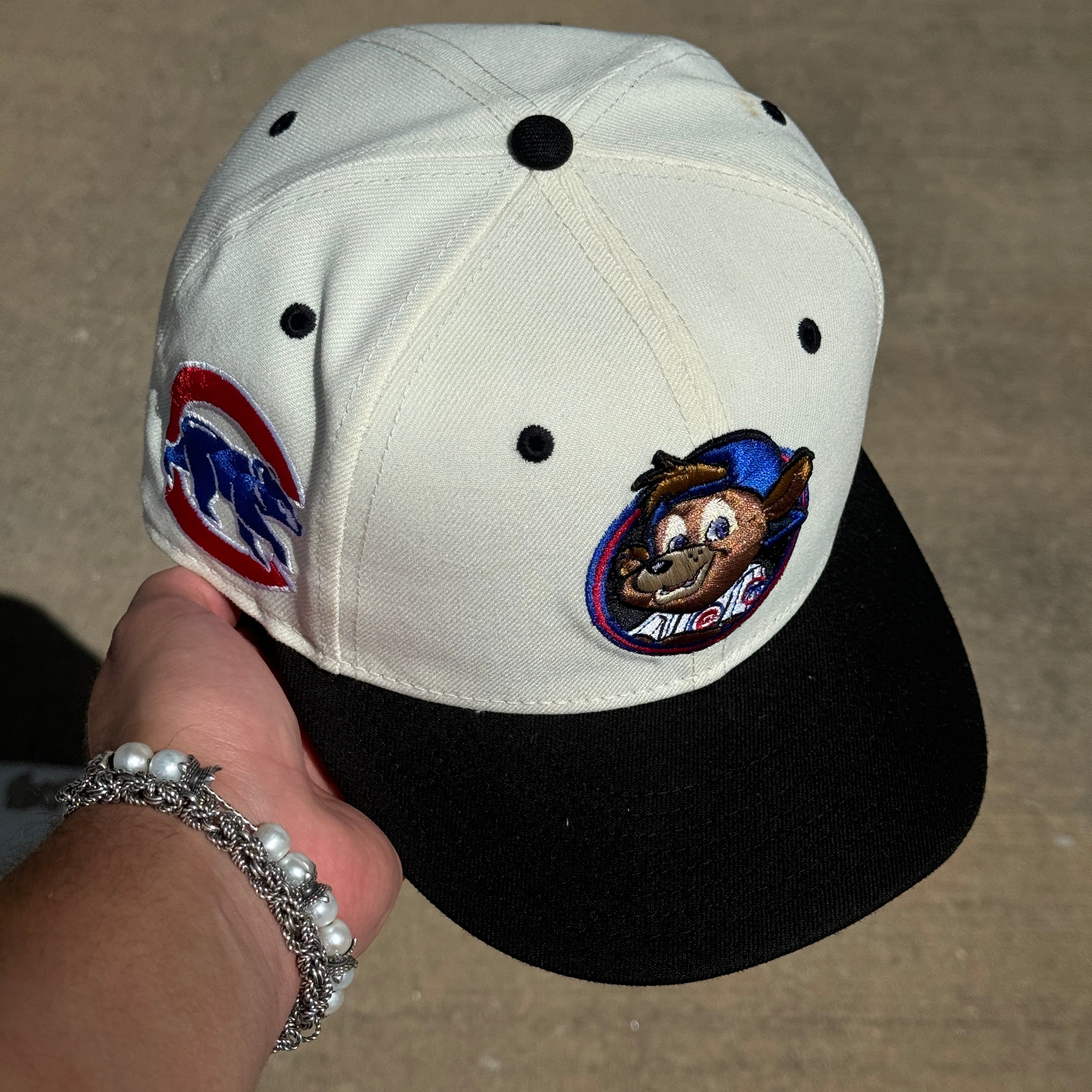 USED 1/2 Chrome Chicago Cubs Mascot C Logo 59fifty New Era Fitted Hat Cap