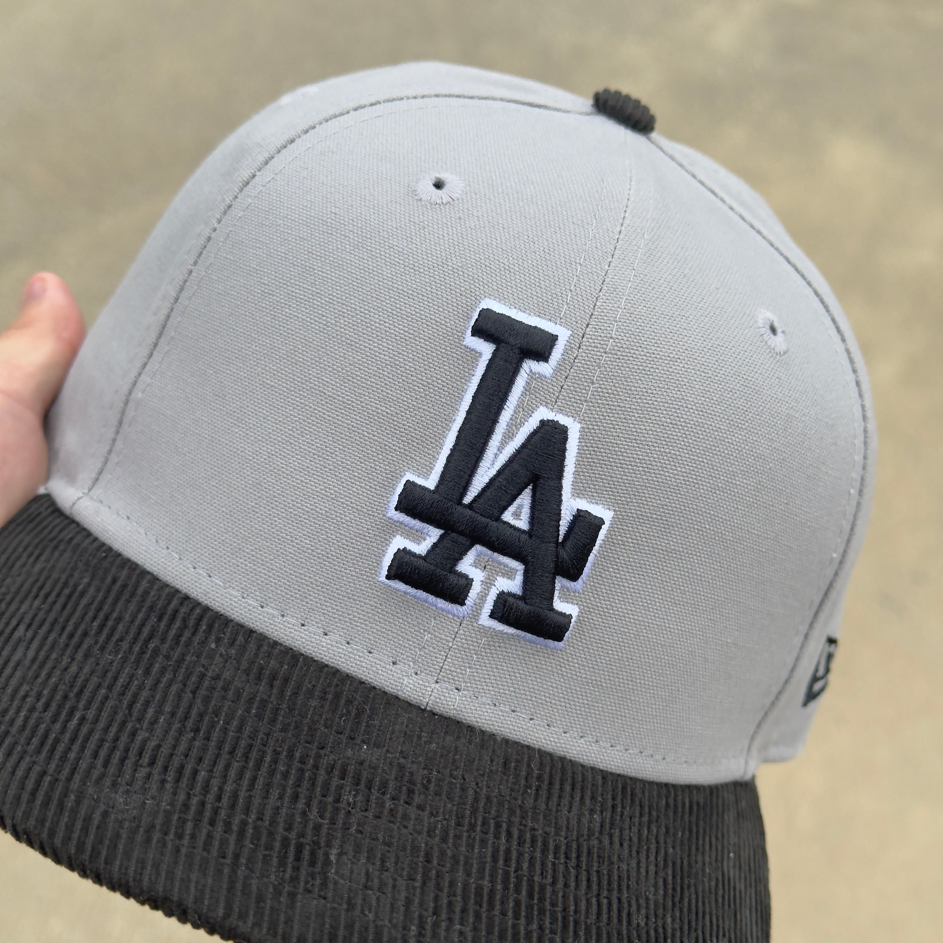 7 5/8 USED Black Corduroy Los Angeles Dodgers Simple 59fifty New Era Fitted Hat Cap