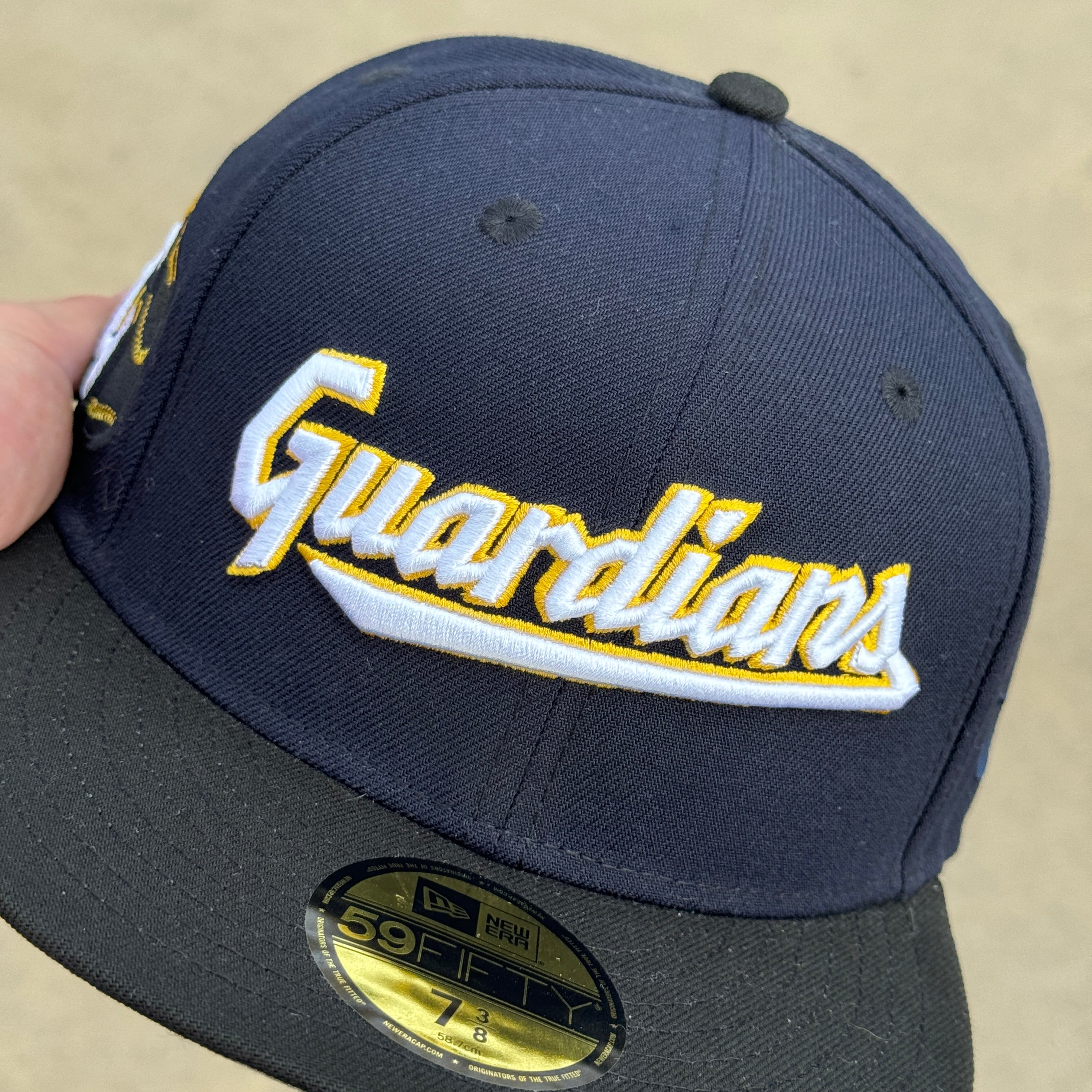 7 3/8 NEW Navy Cleveland Guardians Indians Gold 59fifty New Era Fitted Hat Cap