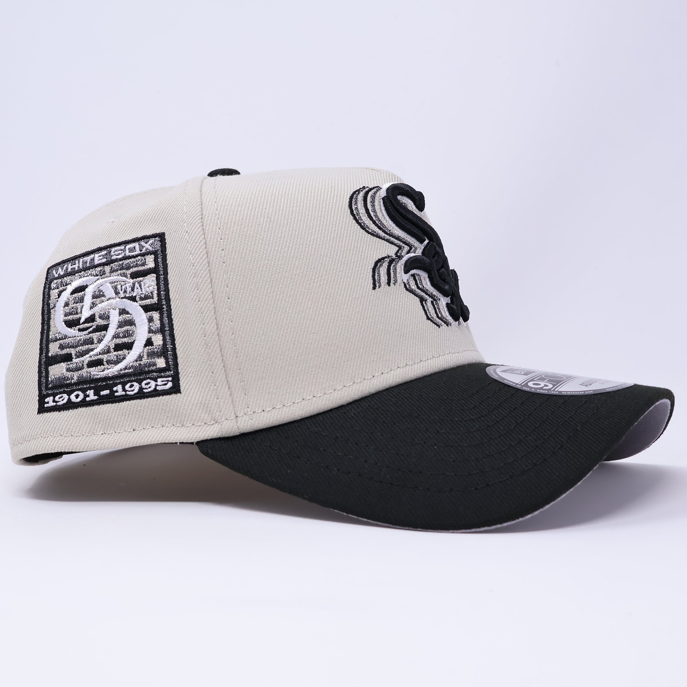 NWT Chrome Chicago White Sox 95 Years 9Forty A-Frame New Era Adjustable Snapback Hat 5 Panel