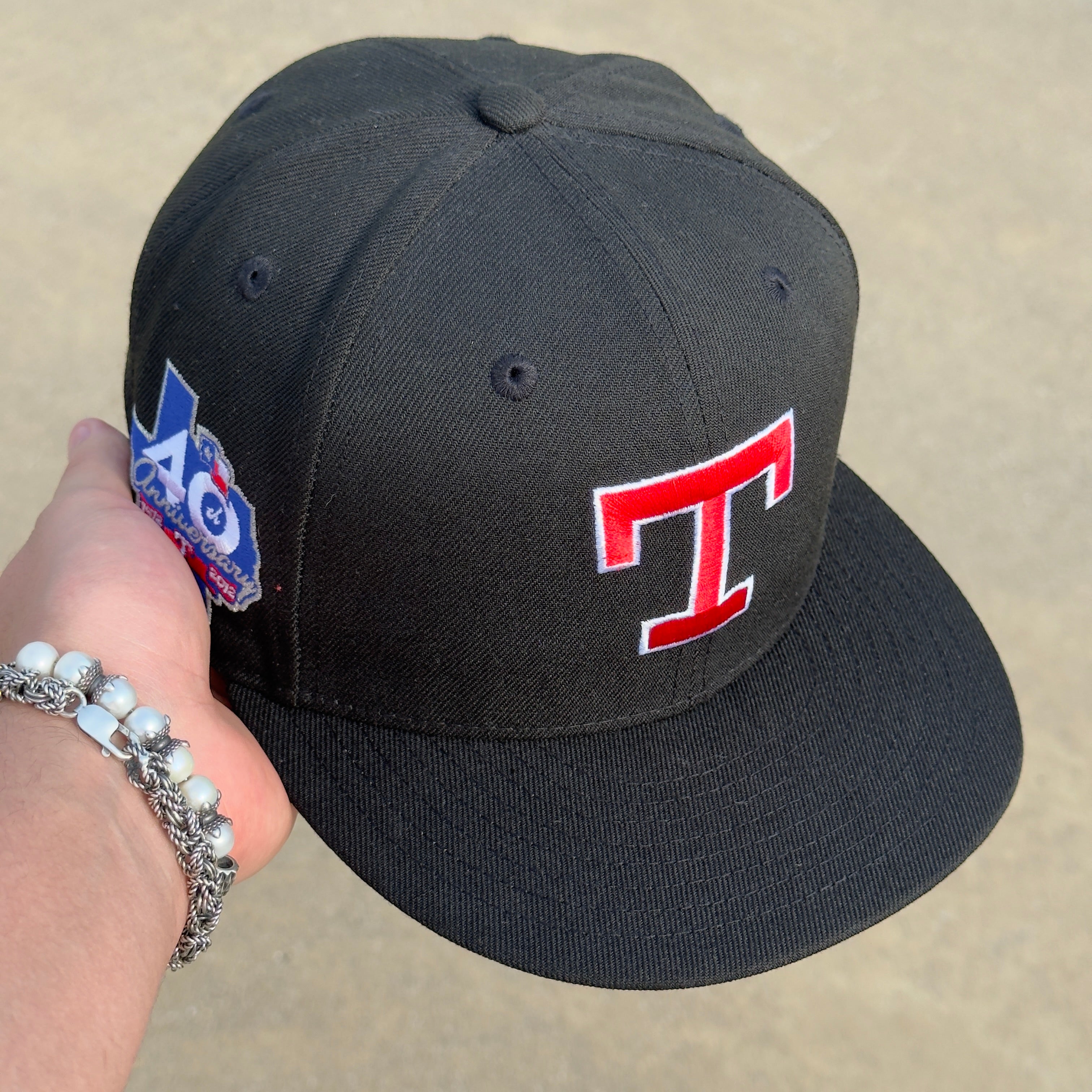 7 3/8 USED Black Dallas Texas Rangers 40th Anniversary 59fifty New Era Fitted Hat Cap