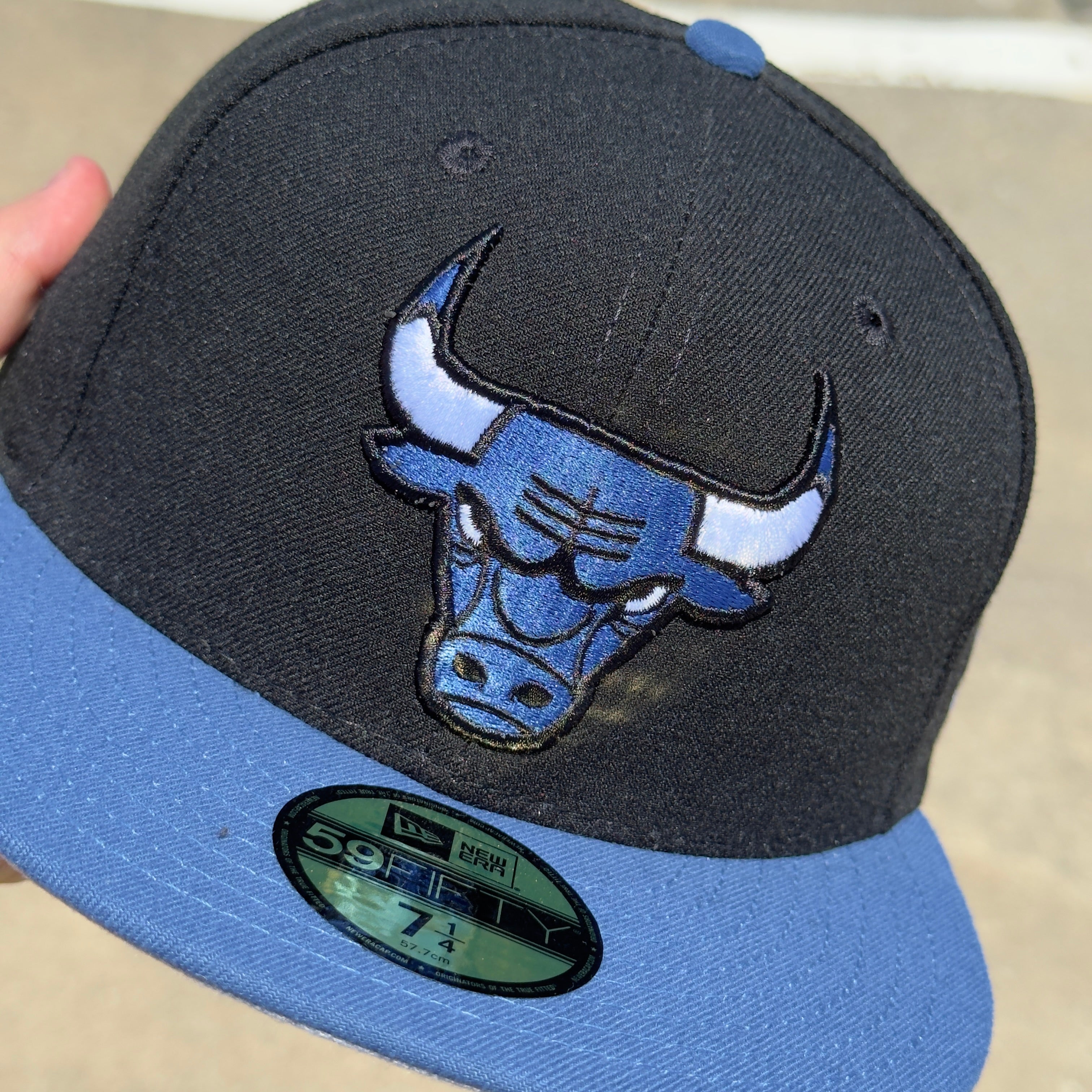 NEW Blue Black Chicago Bulls NBA Basketball 59fifty New Era Fitted Hat Cap