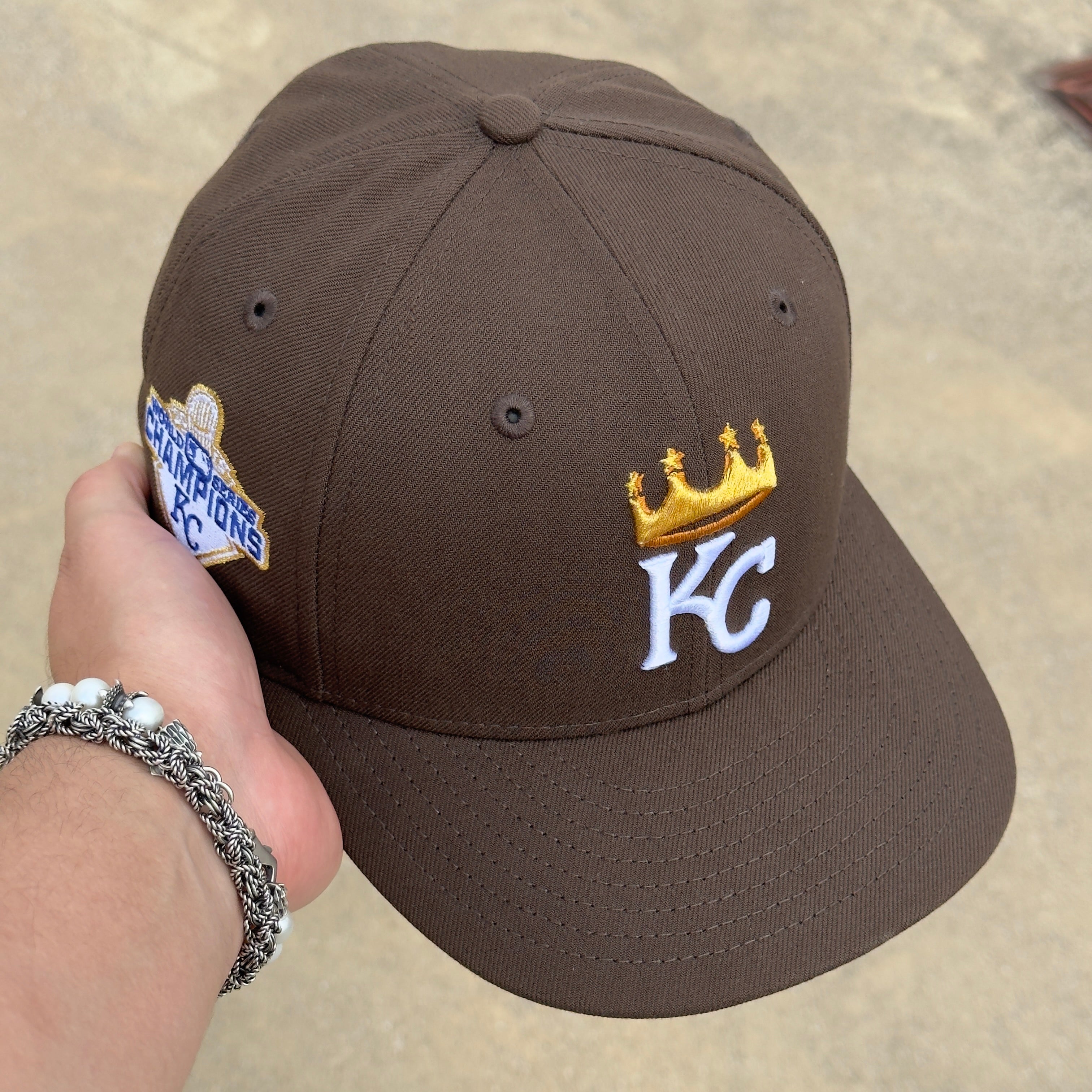 1/8 USED Brown Kansas City Royal 2015 World Champs 59fifty New Era Fitted Hat Cap