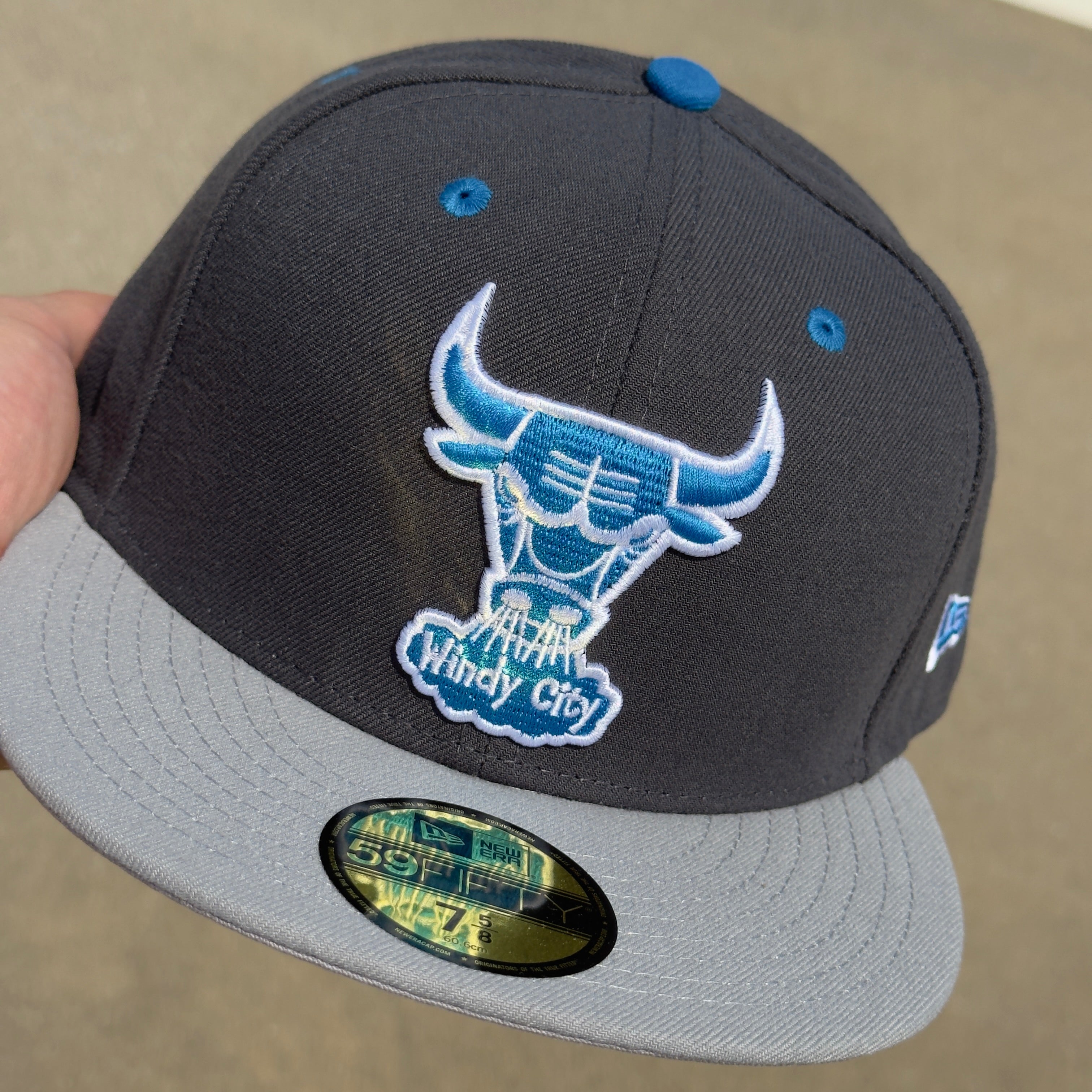 NEW 5/8 Gray Chicago Bulls NBA Basketball Blue 59fifty New Era Fitted Hat Cap