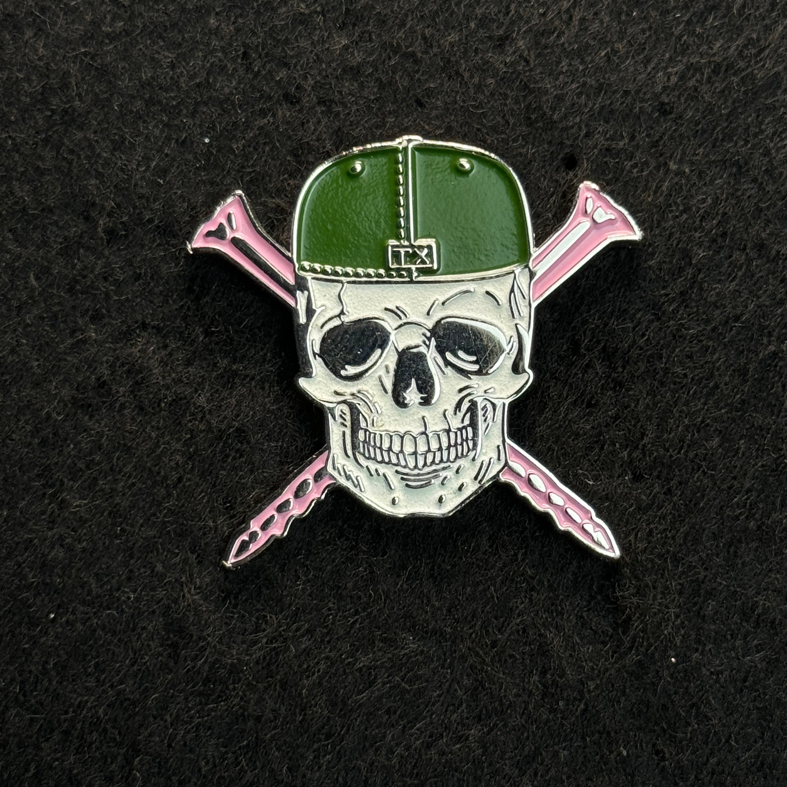 TXFitted Skull Screws Green Cap Pink Screws Silver Plating Graphic Pin (GITD)