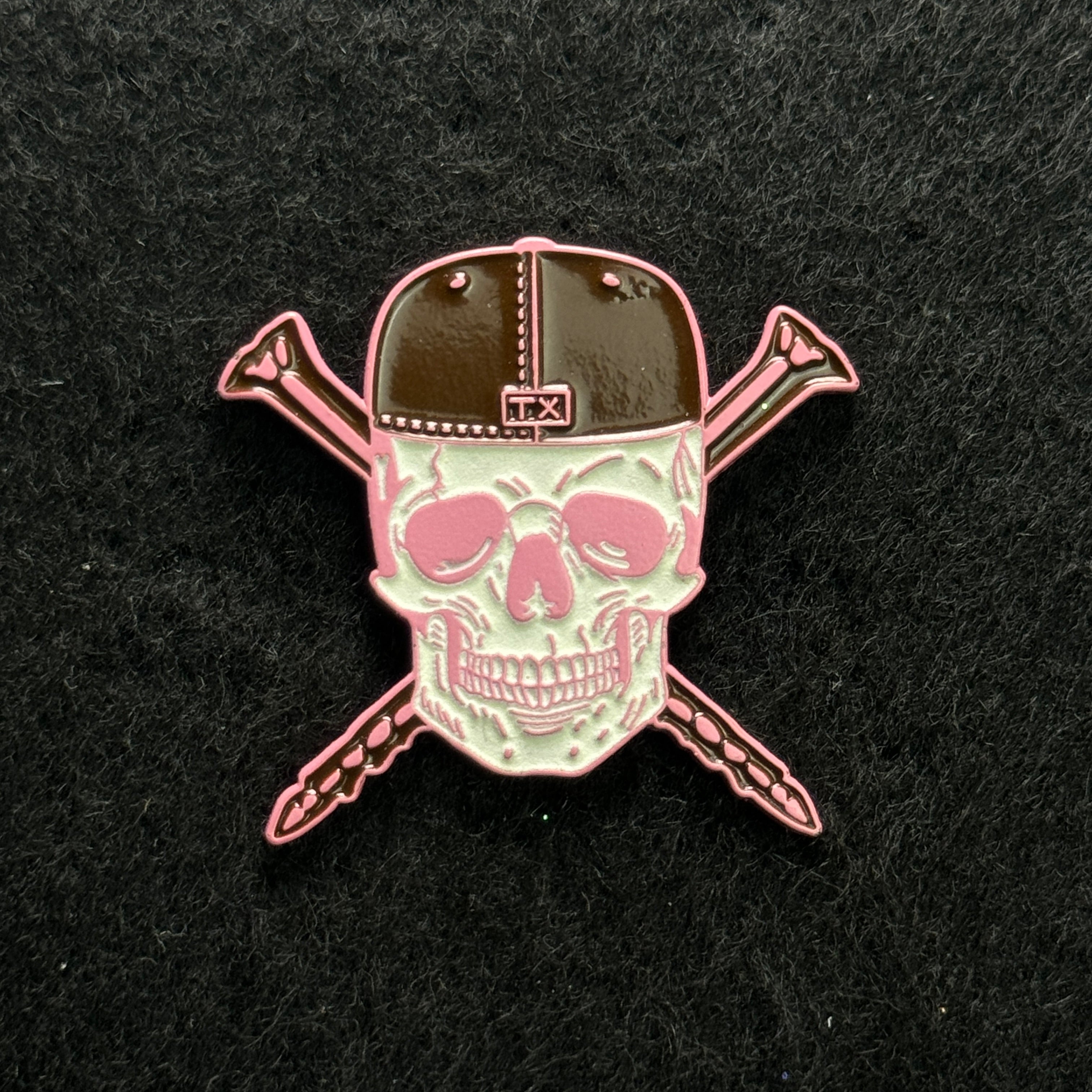 TXFitted Skull Screws Brown Cap Brown Screws Pink Plating Graphic Pin (GITD)