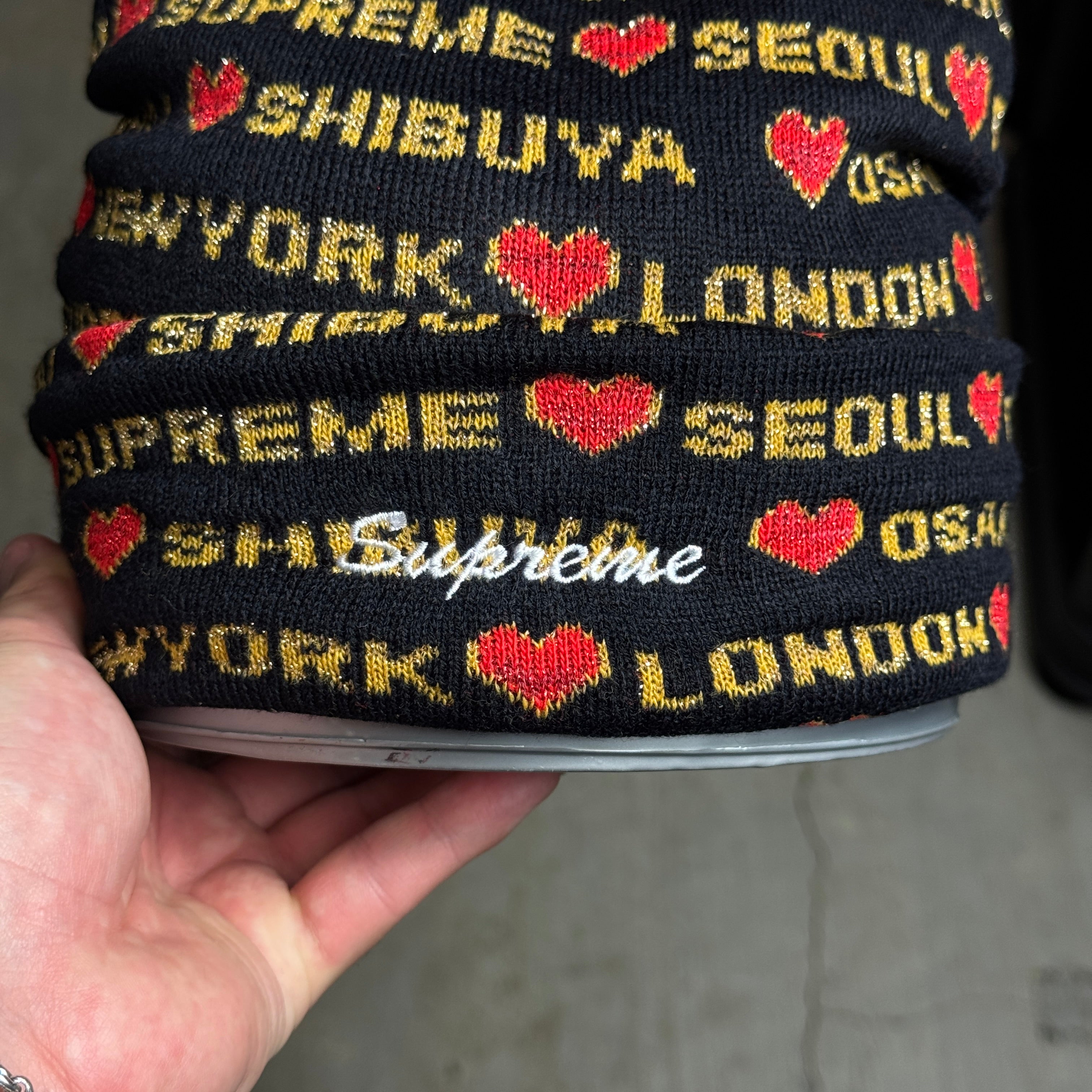 NEW Supreme Hearts Beanie Black