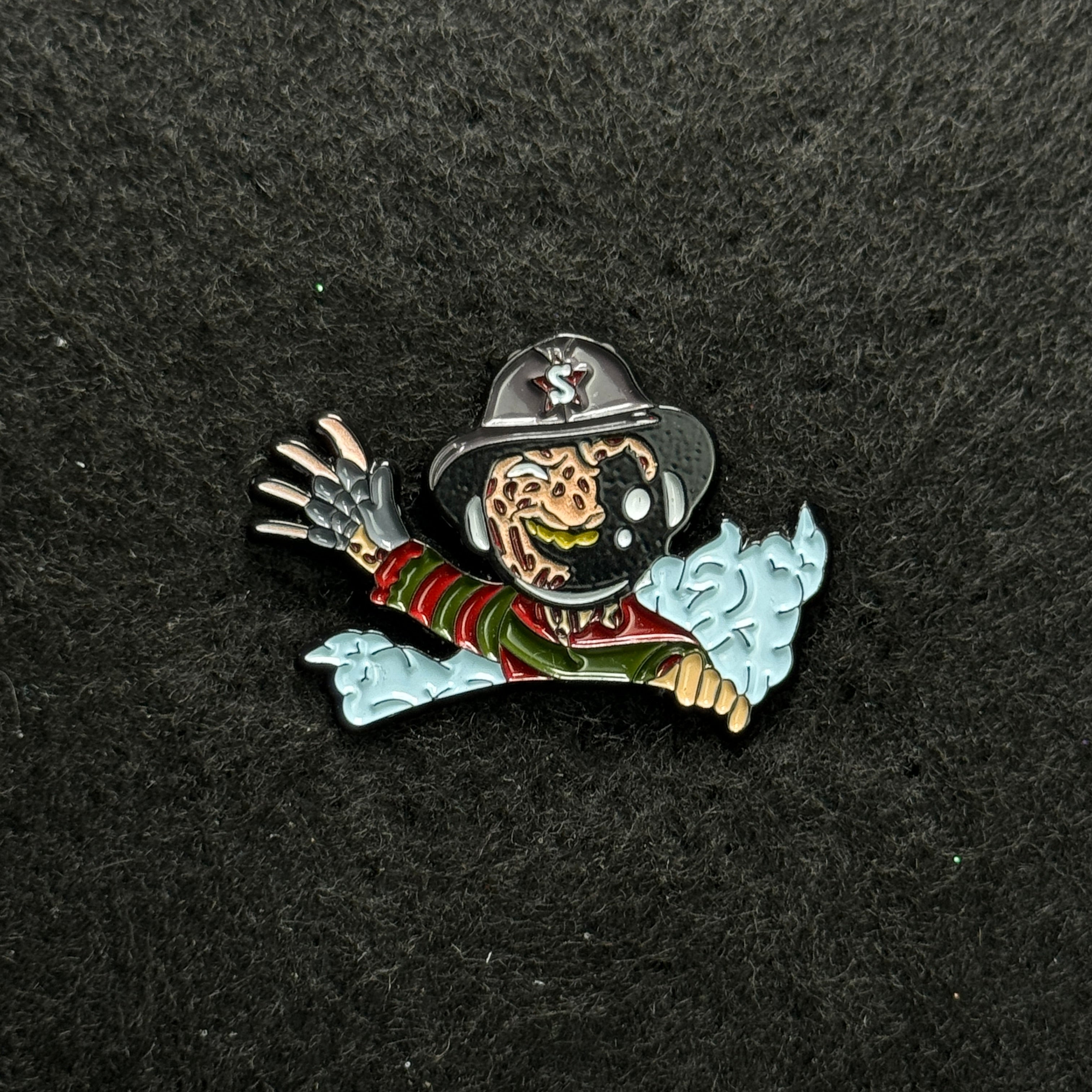 Spacecity Freddy Krueger Peeker Pin