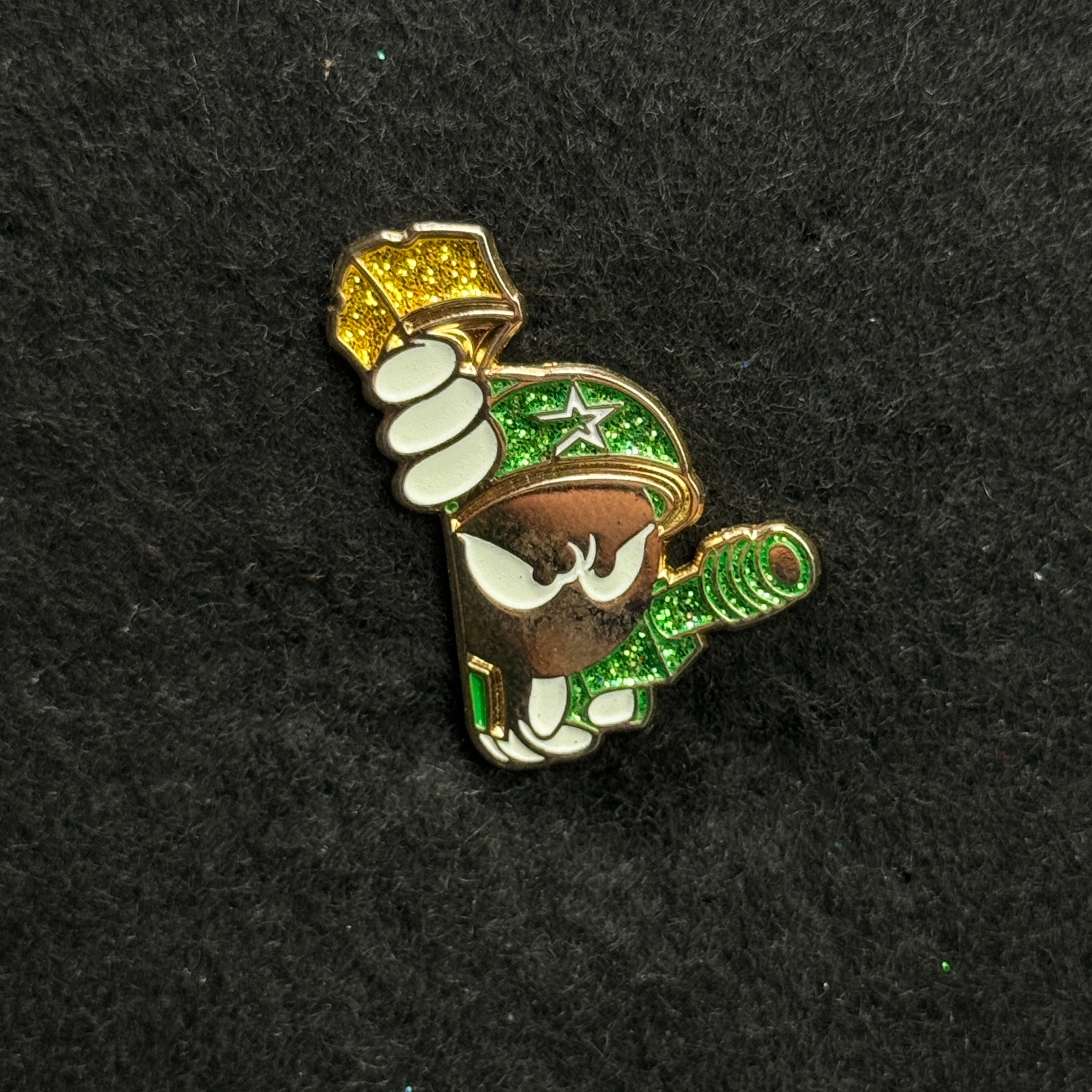 Green Glitter Cap/Gun Marvin the Martian Peeker Pin (GITD)