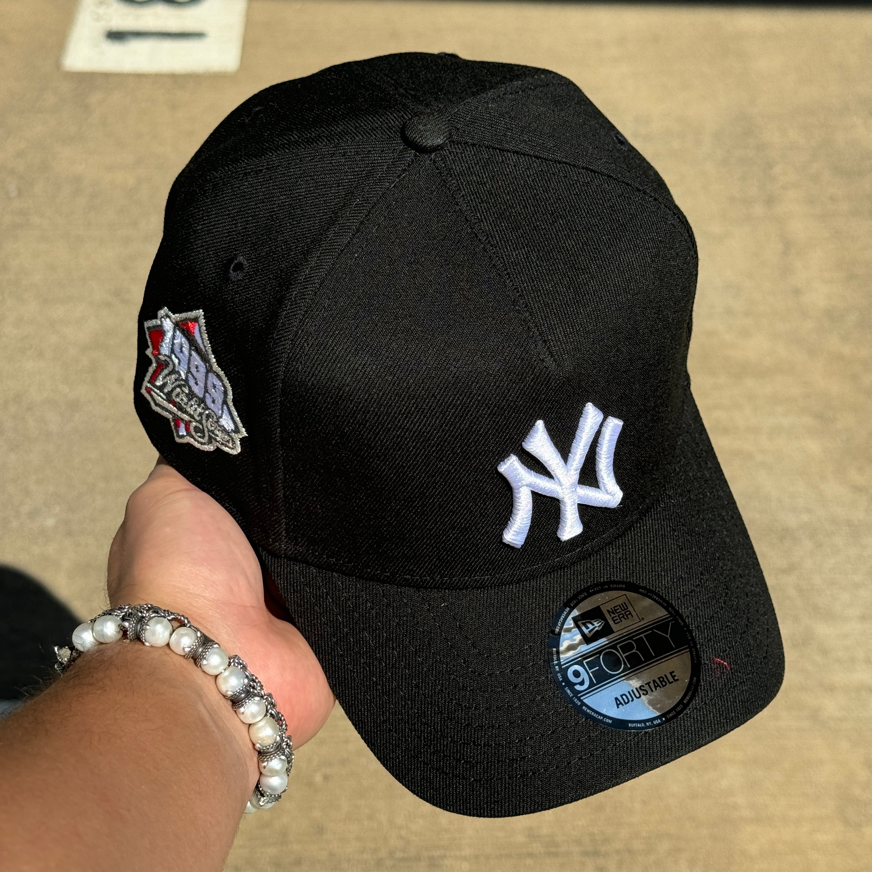 NEW Black New York Yankees 1999 World Series 9Forty New Era Adjustable Snapback Hat