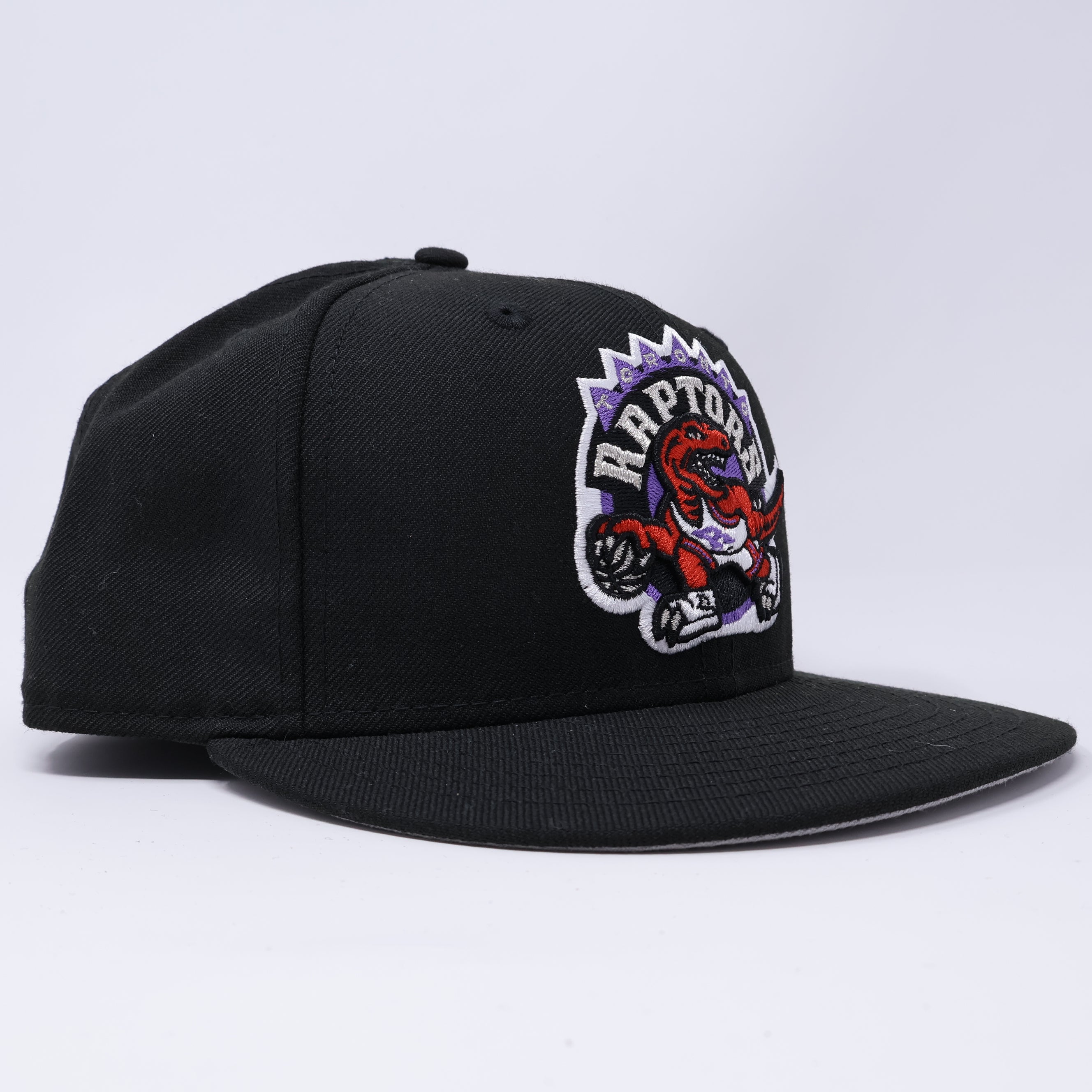 USED 5/8 Black Toronto Raptors NBA 59fifty New Era Fitted Hat Cap